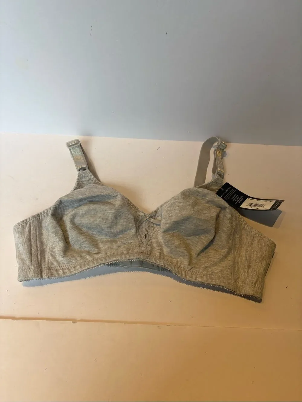 Bali Classic Support Comfort Wireless Gray Bra Size 38B Lined no padding NWT